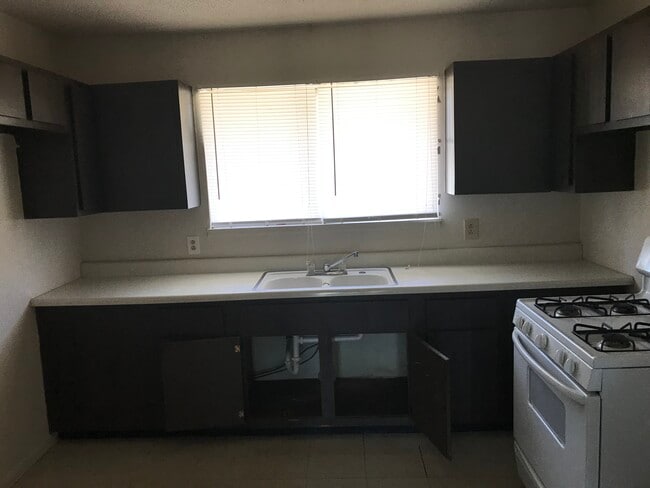 1140 S Elizabeth St, Unit 2 in Columbia, MO - Foto de edificio - Building Photo