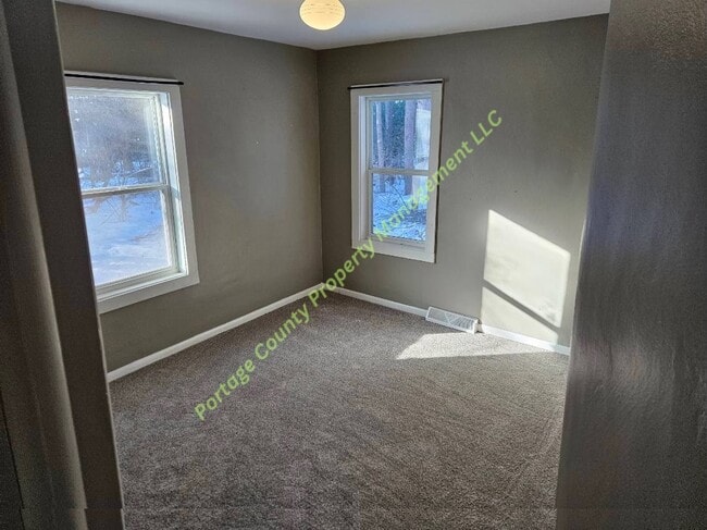 4611 E Maria Dr in Stevens Point, WI - Building Photo - Building Photo