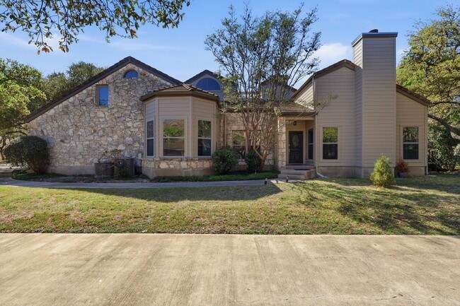 1403 St Andrews