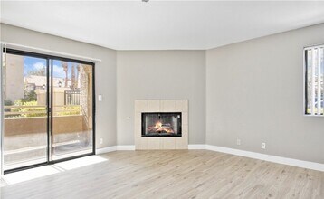 5002 S Rainbow Blvd in Las Vegas, NV - Building Photo - Building Photo