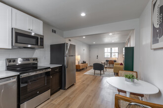 Nuvo Luna in Dallas, TX - Building Photo - Interior Photo