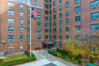 New Lane Shores in Staten Island, NY - Building Photo - Building Photo