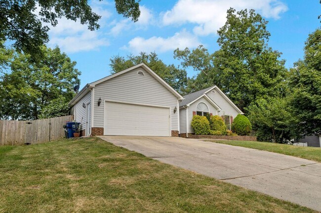 12608 Sulgrave Dr in Huntersville, NC - Building Photo - Building Photo
