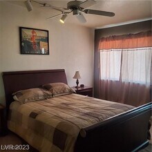 4032 Village Square in Las Vegas, NV - Building Photo - Building Photo