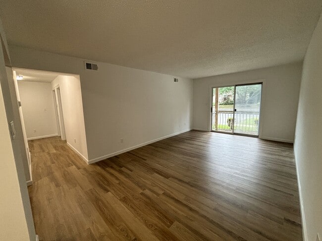 property at 85 Diane Dr