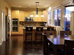 3004 Fox Hill Dr in Rocklin, CA - Building Photo - Building Photo
