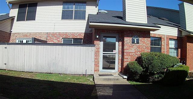 property at 3636 Greenacres Pl Dr