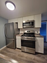 1145 Hartford Ave in Johnston, RI - Building Photo - Building Photo