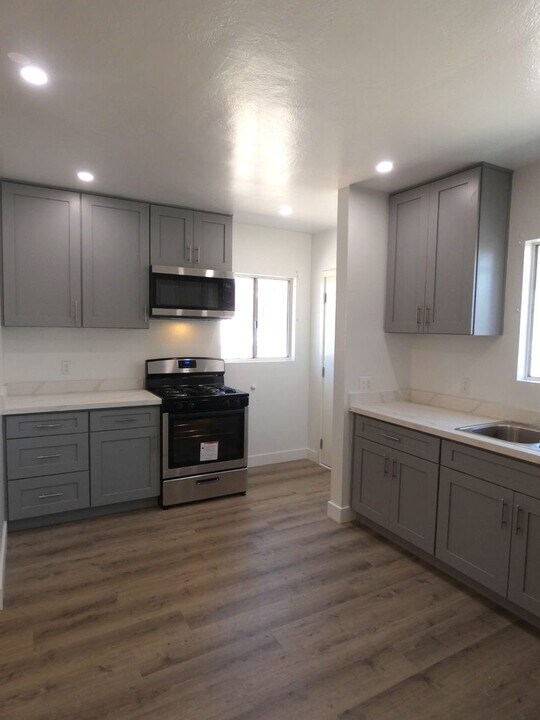 815 23rd St in Long Beach, CA - Building Photo