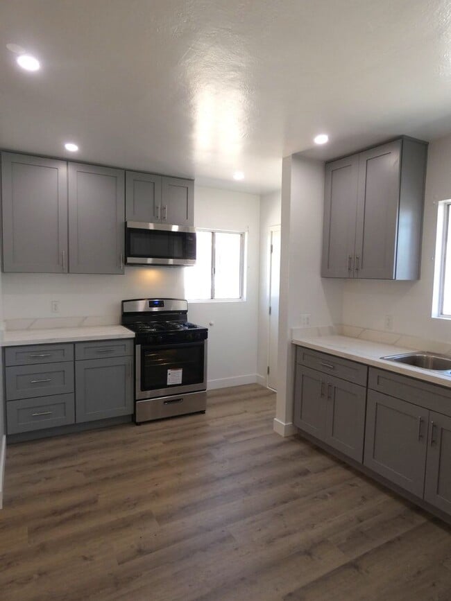 property at 815 23rd St