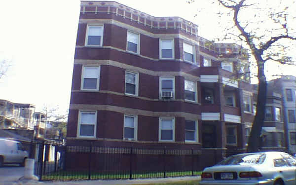 5645 N Wayne Ave in Chicago, IL - Building Photo