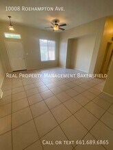 10008 Roehampton Ave in Bakersfield, CA - Building Photo - Building Photo