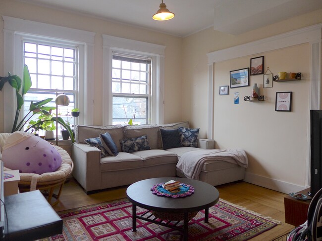 9 Alton Pl, Unit 3