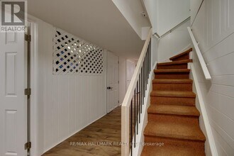 5 Penzance Dr in Toronto, ON - Building Photo - Building Photo