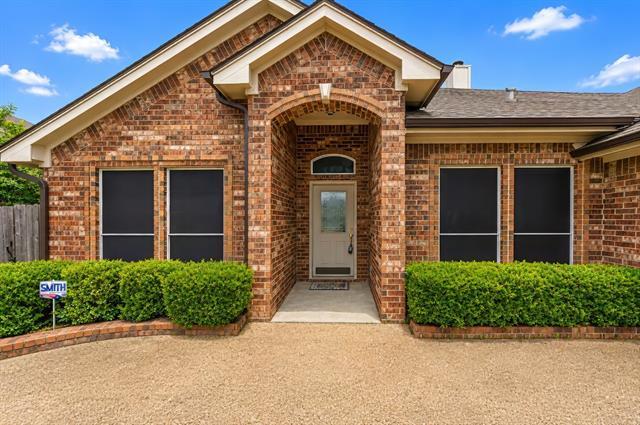 property at 2230 Park Hurst Dr