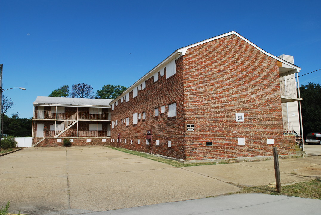 9507 4th Bay St in Norfolk, VA - Building Photo