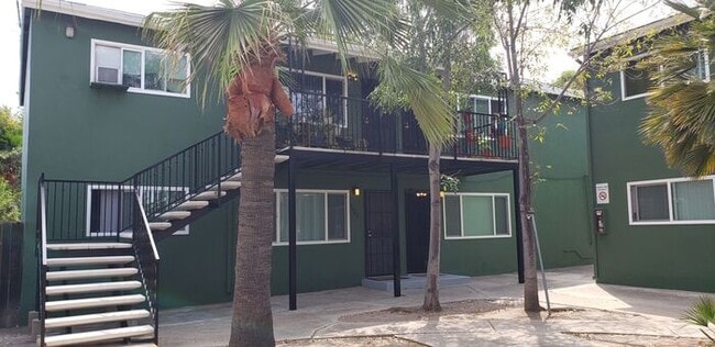 4423 Rosebud Ln in La Mesa, CA - Building Photo - Building Photo