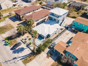 412 13th Ave N in Jacksonville Beach, FL - Building Photo - Building Photo