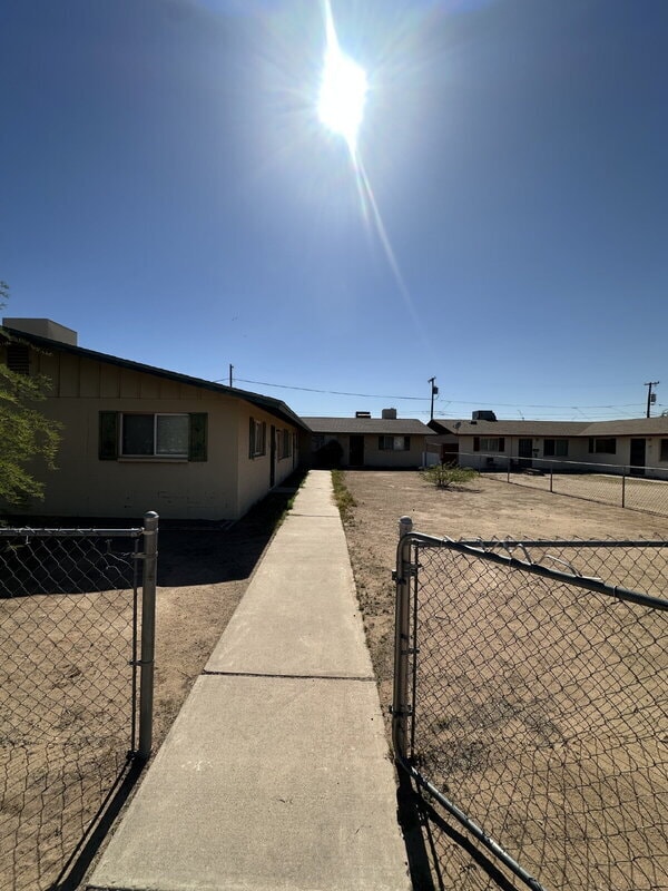 1309 N Arbor Ave in Casa Grande, AZ - Building Photo - Building Photo