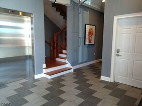 459 Main St in Metuchen, NJ - Building Photo - Building Photo