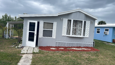 1501 W Commerce Ave in Haines City, FL - Building Photo - Building Photo