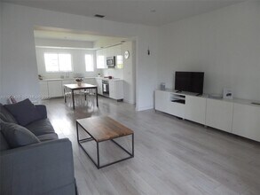 831 10th St in Miami Beach, FL - Foto de edificio - Building Photo