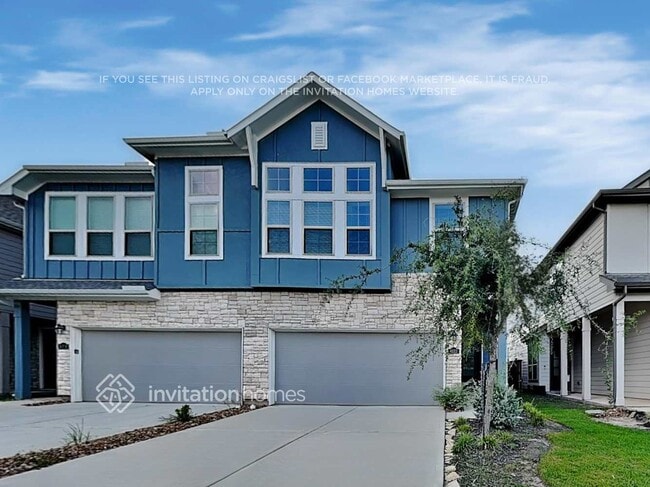 property at 4023 Champlain Wy