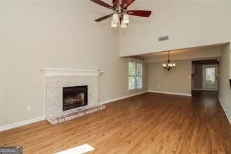 4564 Hickory Forest Dr NW in Acworth, GA - Foto de edificio - Building Photo