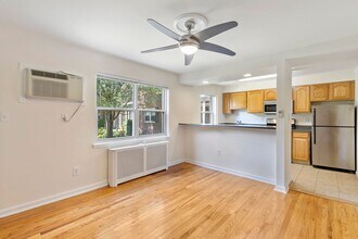 Lakeview Apartments in Leonia, NJ - Foto de edificio - Building Photo