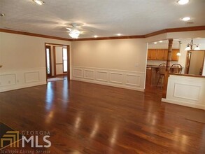 217 Crescent Oak in Peachtree City, GA - Building Photo - Building Photo