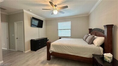 19347 Elston Wy in Estero, FL - Foto de edificio - Building Photo