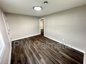 530 Jasper St in West Columbia, SC - Building Photo - Building Photo