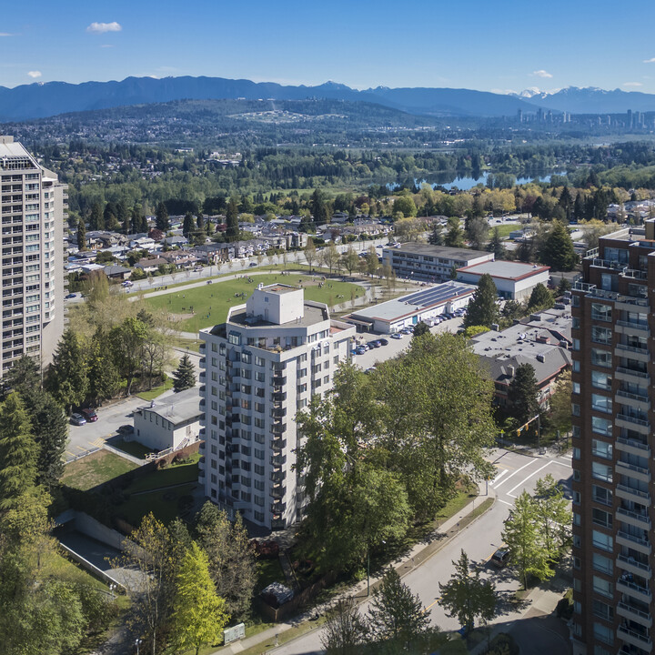 Metro Pointe Burnaby in Burnaby, BC - Building Photo