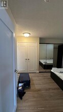 633 Bay St. in Toronto, ON - Building Photo - Building Photo