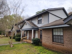 East View Apartments in Greensboro, GA - Building Photo - Building Photo