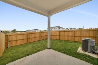 129 Marigold Pl in San Antonio, TX - Building Photo - Building Photo