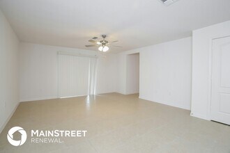 1682 Hideaway Flat St in Mascotte, FL - Building Photo - Building Photo