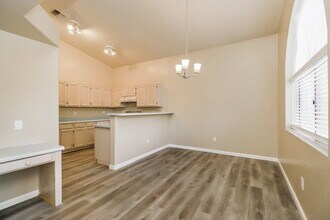 4649 E Towne Ln in Gilbert, AZ - Foto de edificio - Building Photo