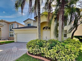 2307 SW 127th Ave in Miramar, FL - Building Photo