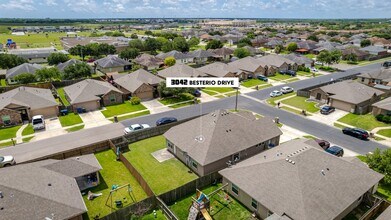 3042 Besterio Dr in Corpus Christi, TX - Building Photo - Building Photo