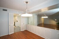 355 N Post Oak Ln photo'