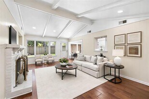 527 Twilight Trail in Richardson, TX - Building Photo