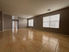 5344 Dawes Ct in Las Vegas, NV - Building Photo - Building Photo