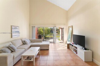 1649 NW 56th Terrace in Lauderhill, FL - Building Photo - Building Photo