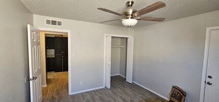 1508 Opossum Cir, Unit B in Horizon City, TX - Building Photo - Building Photo