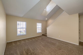 Mallard Pond Apartments & Condos in Howell, MI - Building Photo - Interior Photo