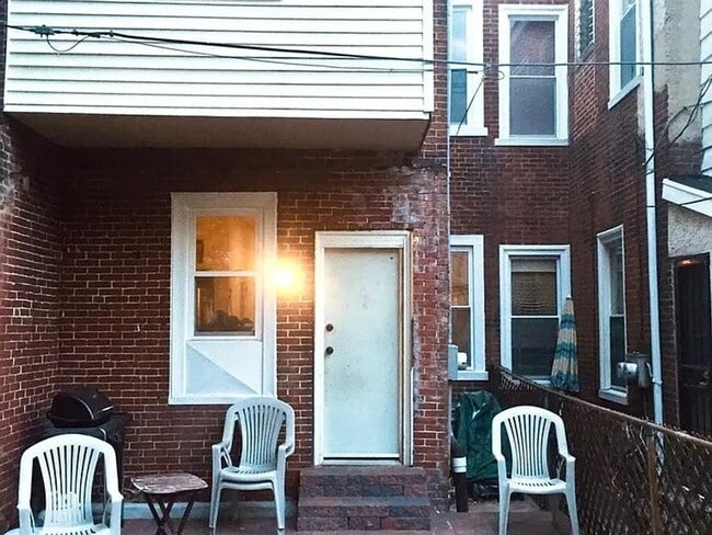 52 E Pleasant St in Philadelphia, PA - Building Photo - Building Photo