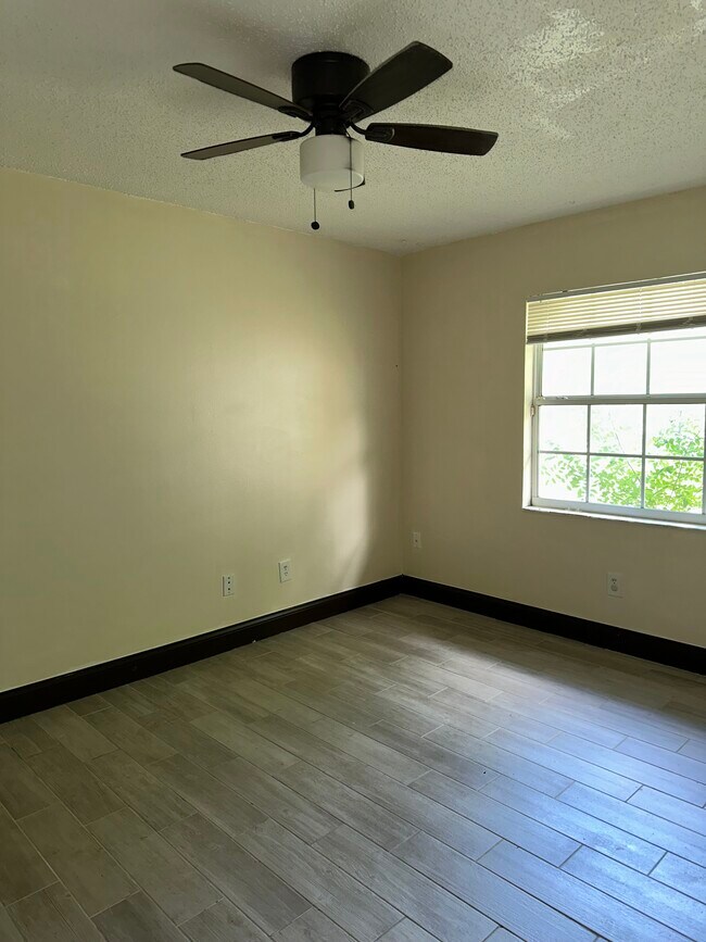 5550 S Rio Grande Ave, Unit 5556 in Orlando, FL - Foto de edificio - Building Photo