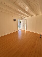 7231 Vanalden Ave, Unit 7231 Vanalden in Reseda, CA - Building Photo - Building Photo
