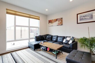 2337 Champlain St NW in Washington, DC - Building Photo - Building Photo